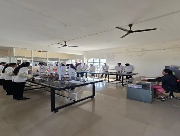 Pharmaceutical Chemistry Lab — Facilities